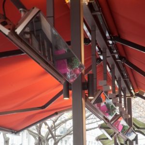 Le_Pearl_brasserie_lyon_chauffage_mirroir_noir_infrarouge_zoom